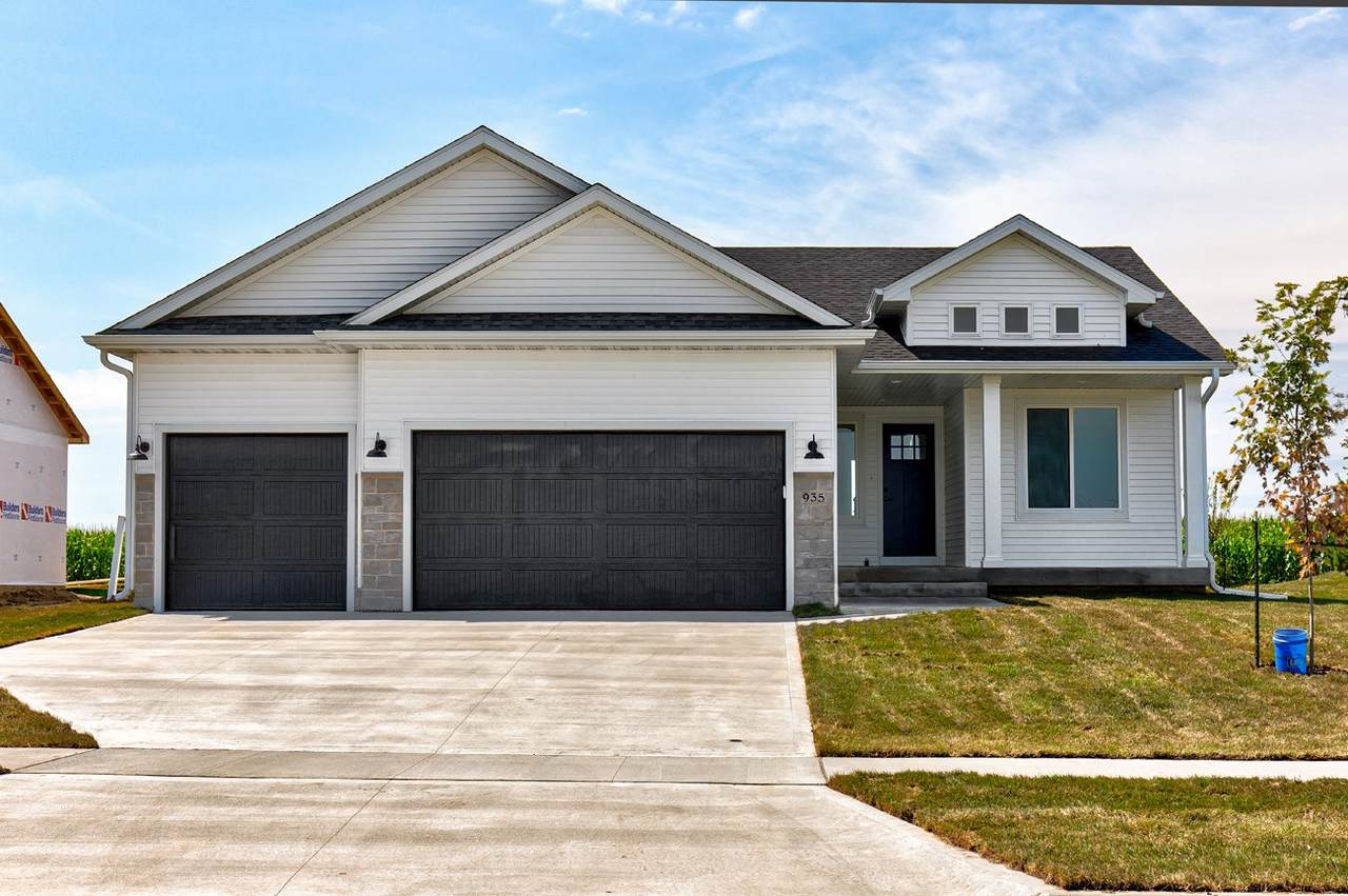 1580 Parkside Lane - Photo 1