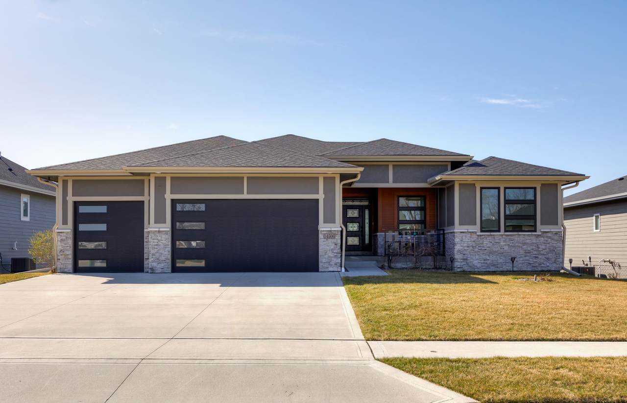 14506 Catalpa Drive - Photo 1