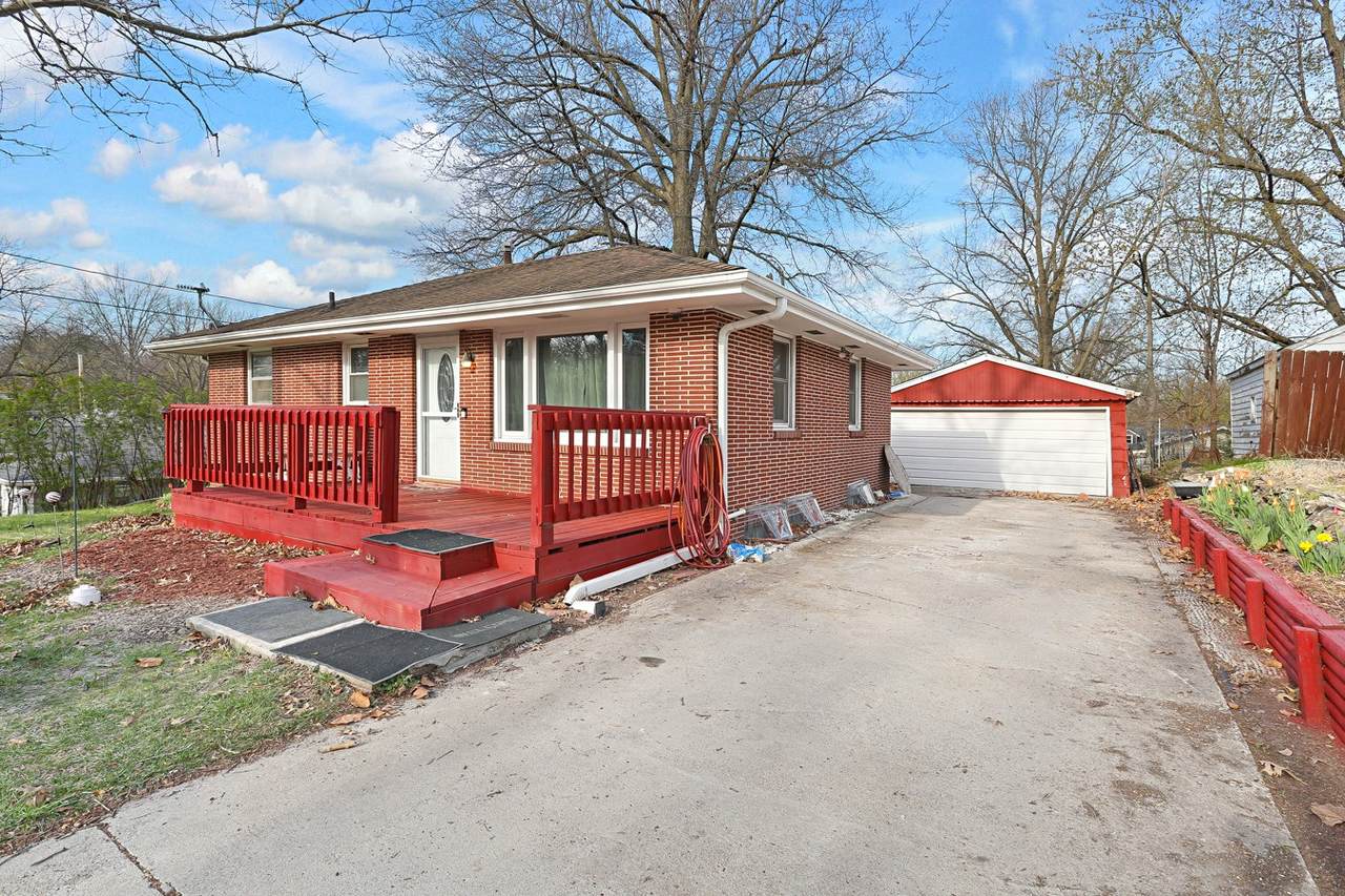 305 I Street - Photo 1