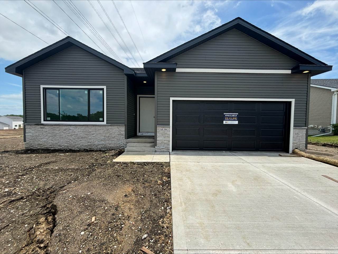 5539 167th Street - Photo 1