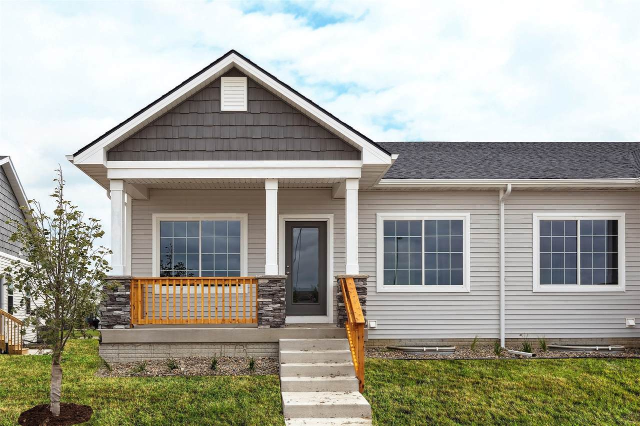 944 Sawgrass Drive - Photo 1