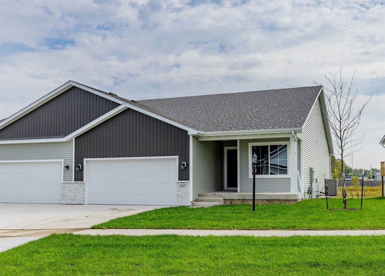 6557 11th Court - Photo 1