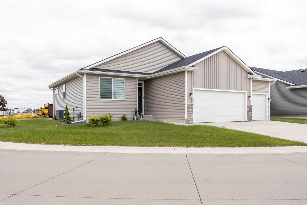 523 Vista Lane - Photo 1