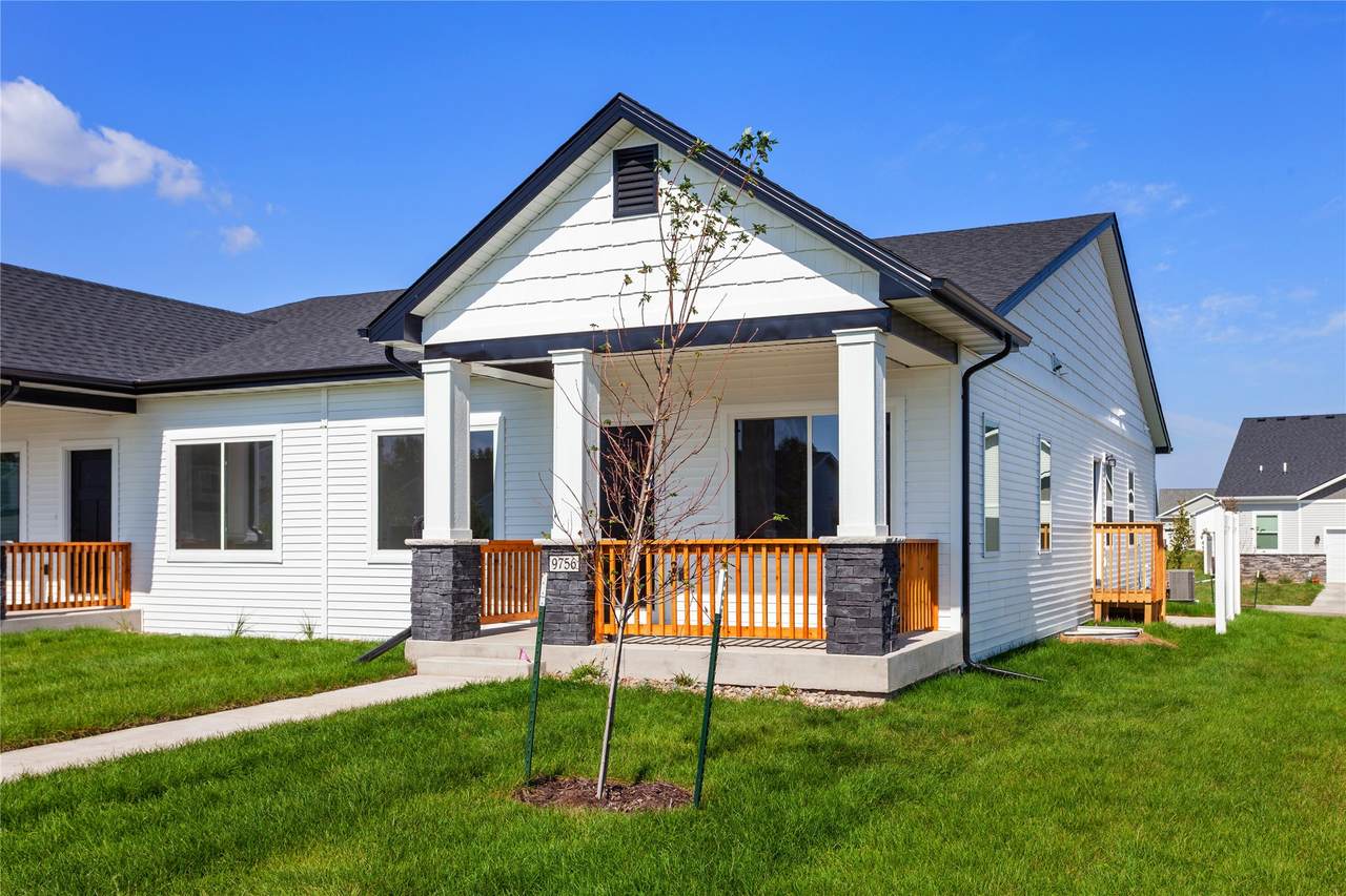 9756 Regatta Lane - Photo 1