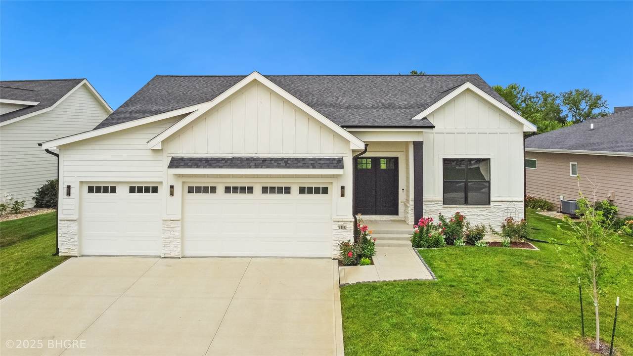 780 Badger Lane - Photo 1