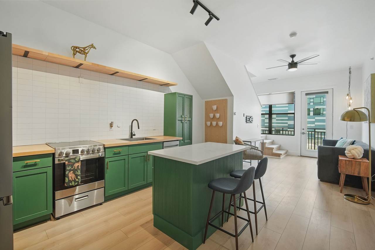 400 Locust Street - Photo 1