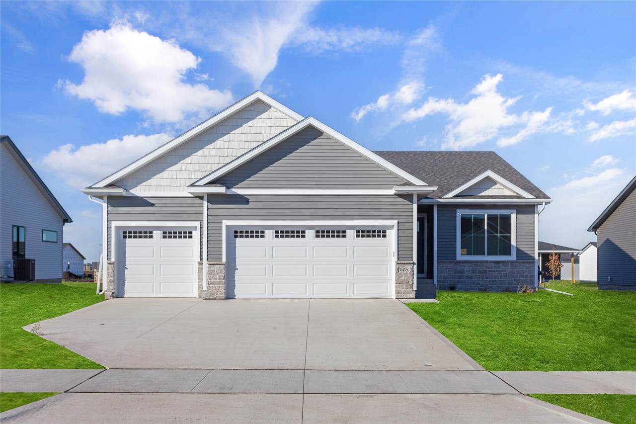 575 Compass Avenue - Photo 1