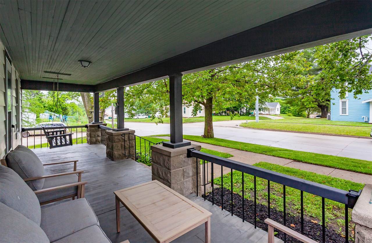 417 2nd Street - Photo 1