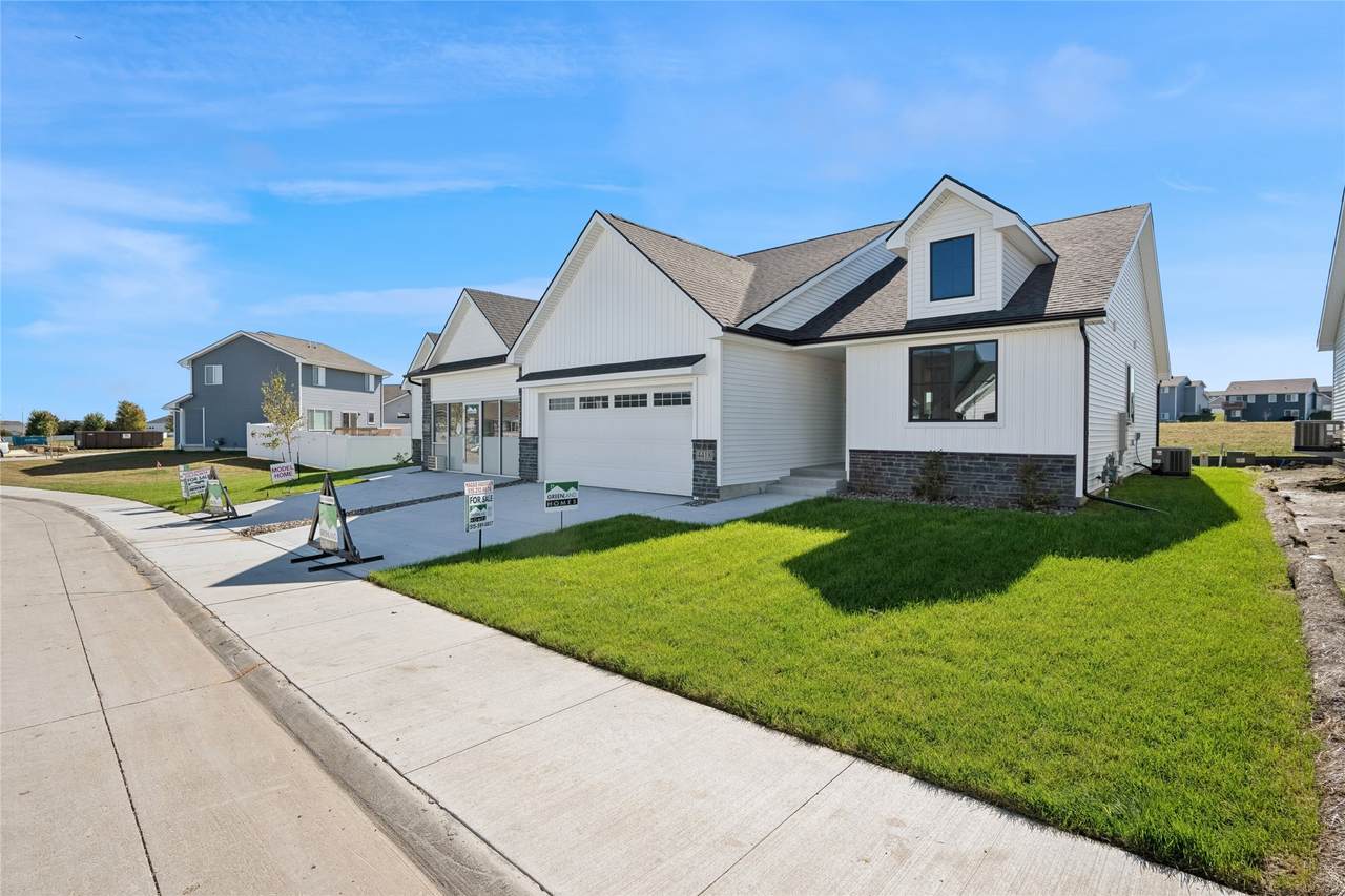 4418 Olivia Lane - Photo 1