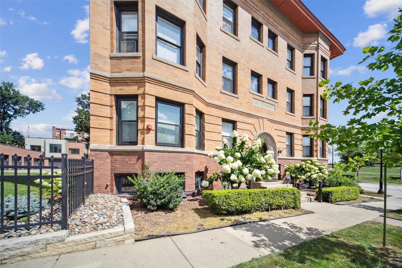 1503 Pleasant Street - Photo 1