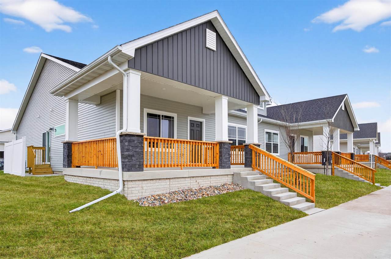 9725 Regatta Lane - Photo 1