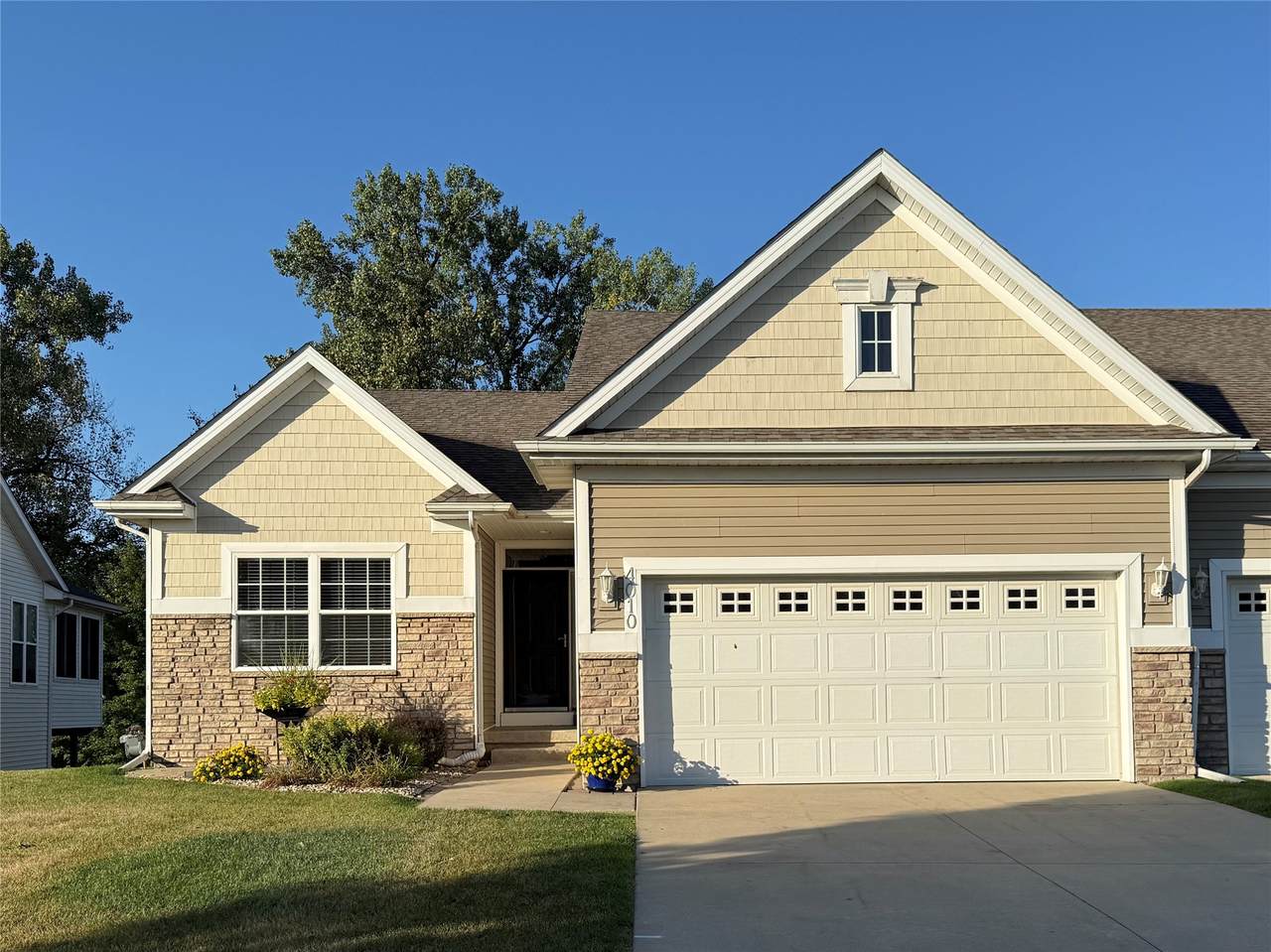 4010 Trilein Drive - Photo 1