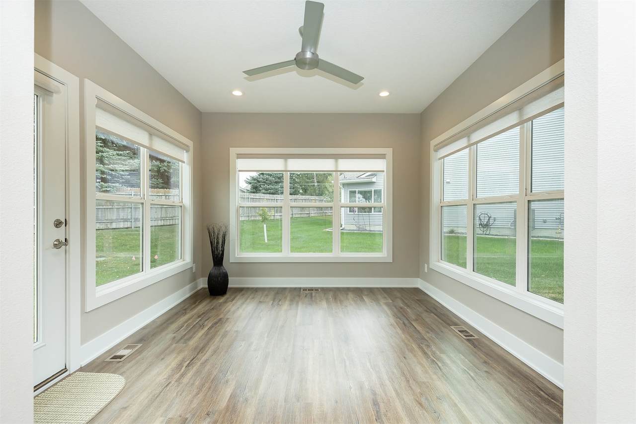 115 Silver Pointe Drive - Photo 1