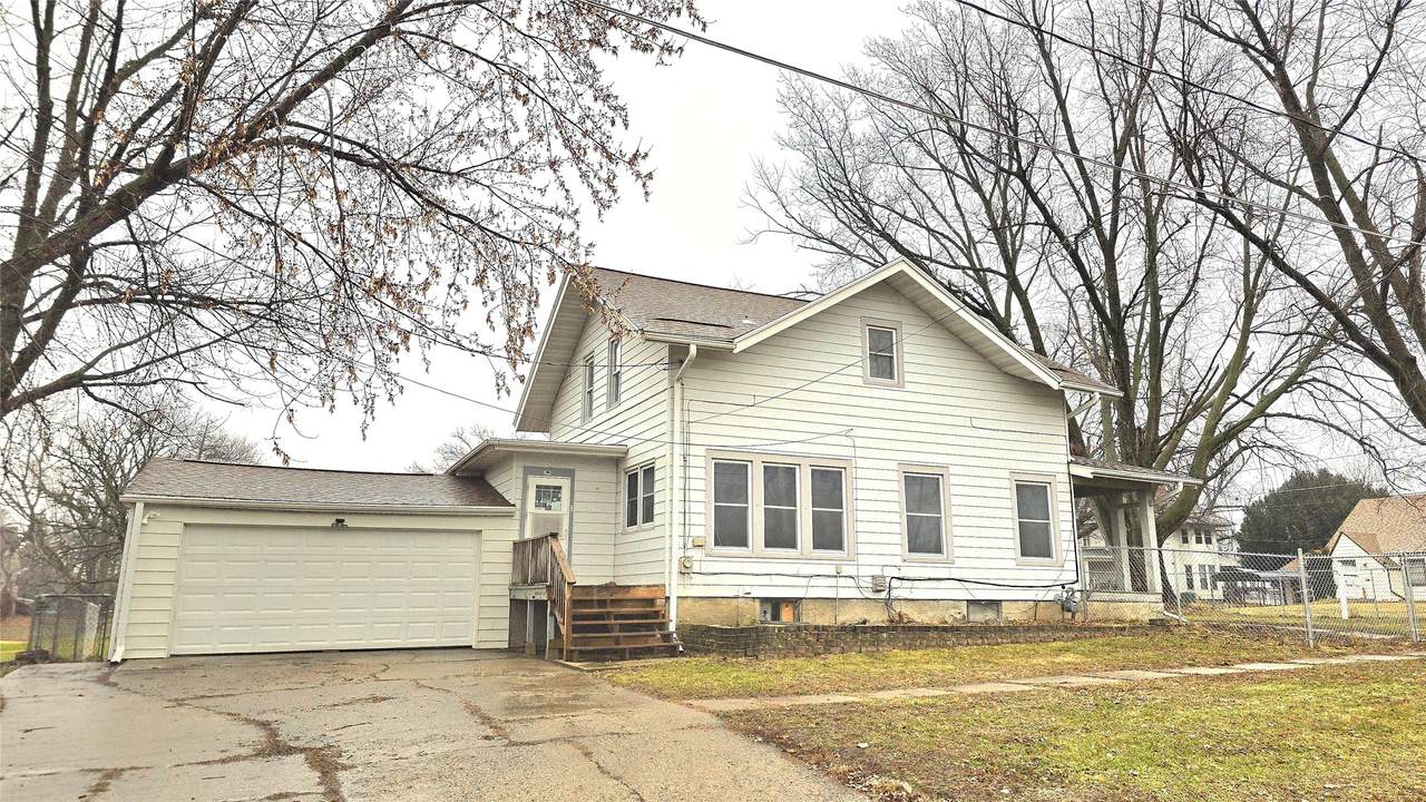 701 5th Street - Photo 1