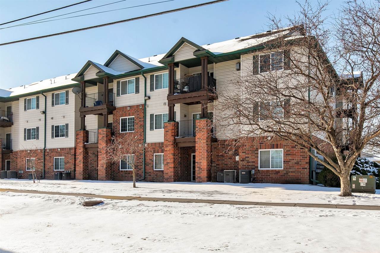 101 8th Street - Photo 1