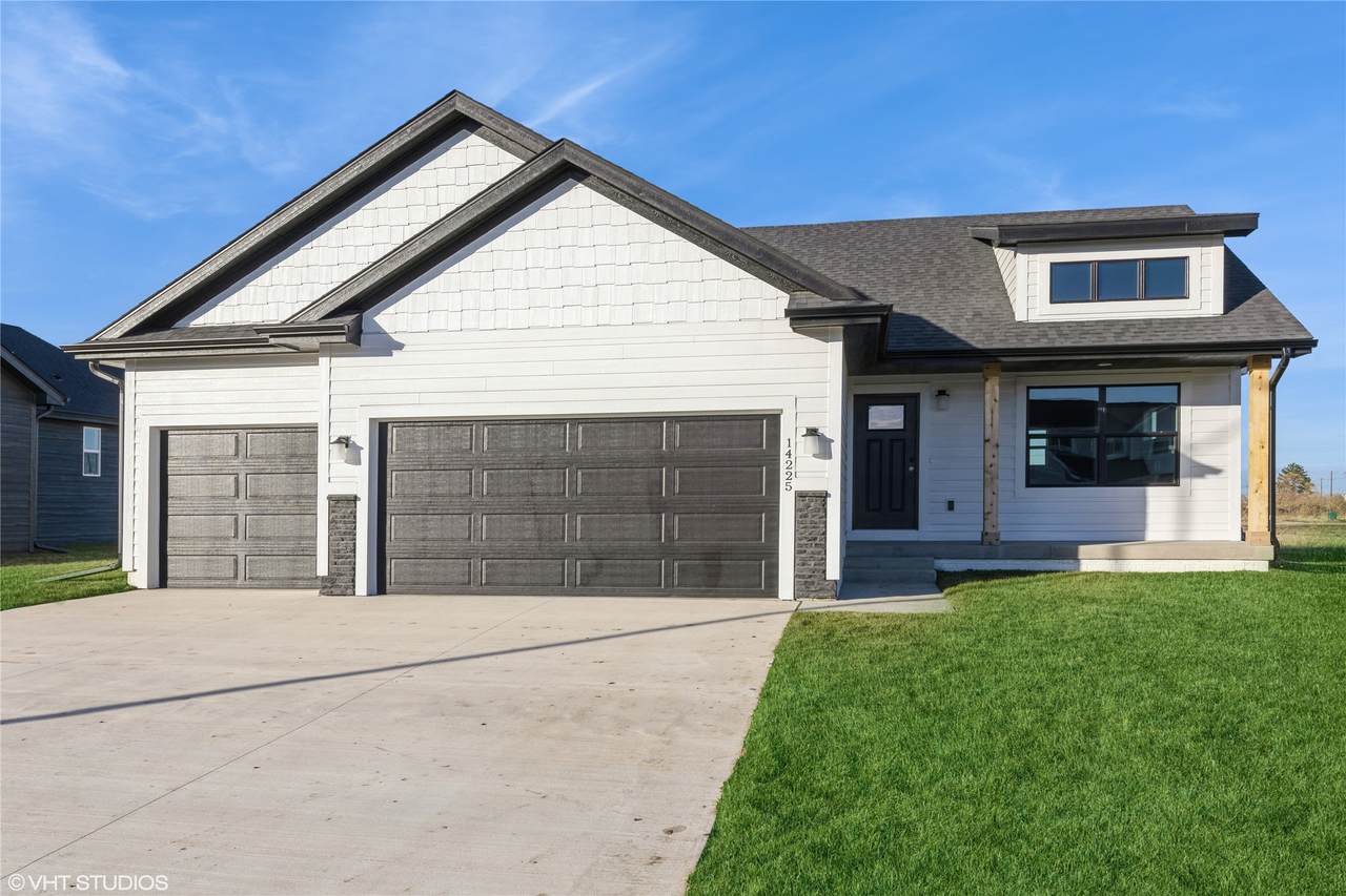 14225 North Valley Drive - Photo 1