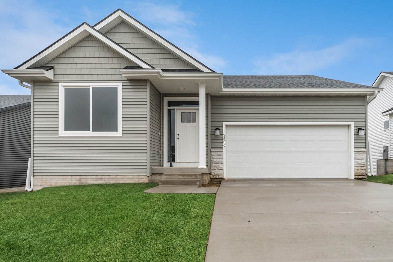 2806 22nd Street - Photo 1