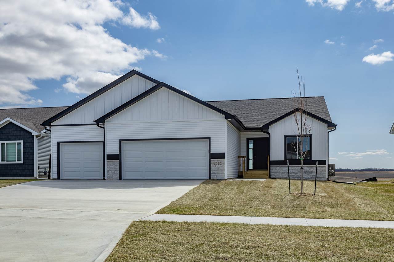 1060 Gray Avenue - Photo 1