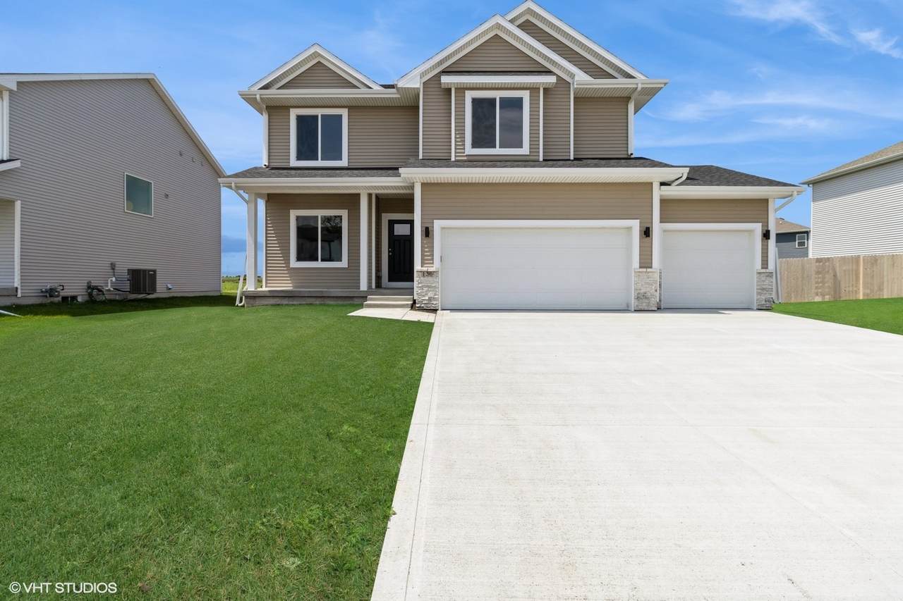 136 Creekside Drive - Photo 1