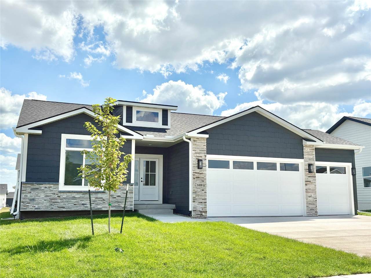 840 Prairie Rose Lane - Photo 1