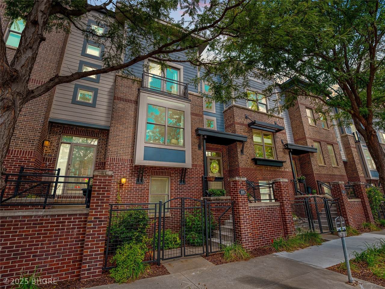 201 Grand Avenue - Photo 1