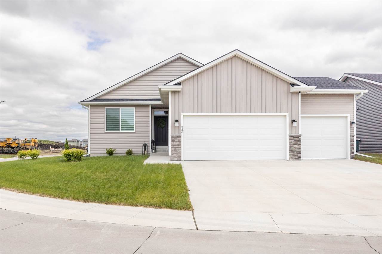 523 Vista Lane - Photo 1