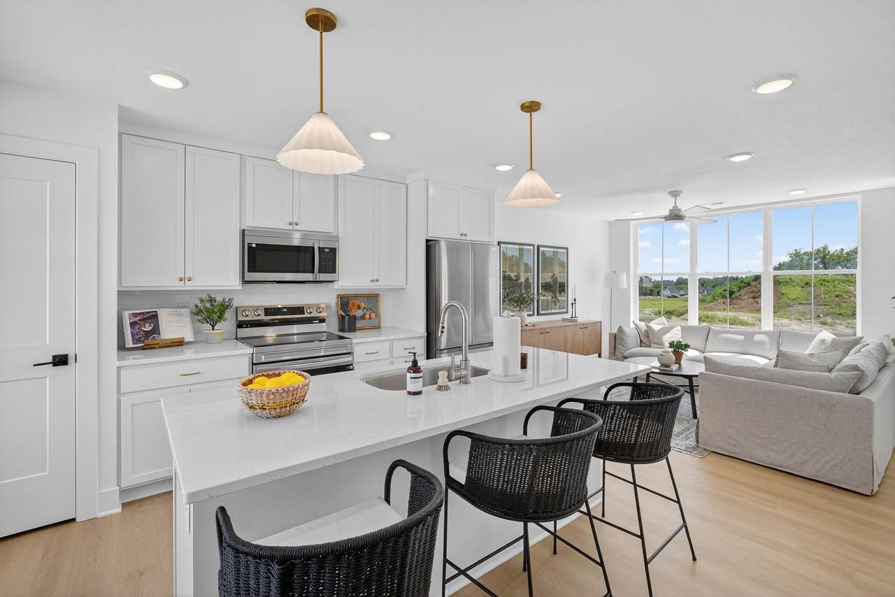 1467 Superior Lane - Photo 1