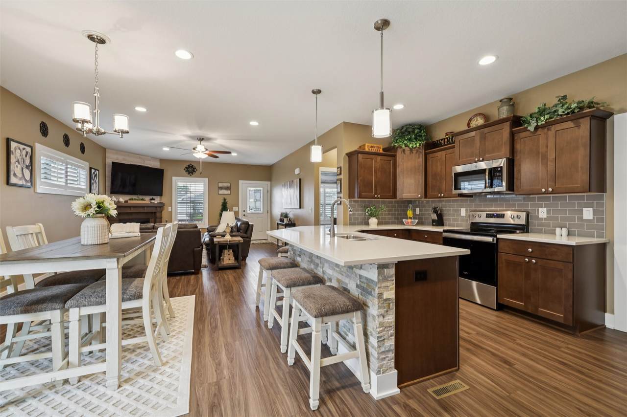 9856 Regatta Lane - Photo 1