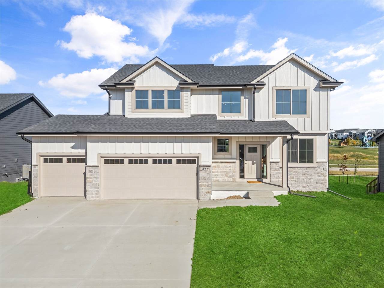 925 Hamilton Road - Photo 1