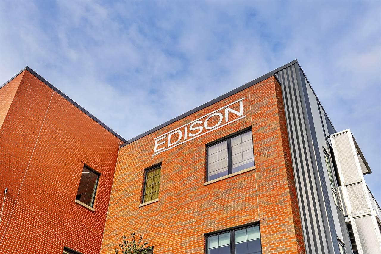 450 7th Street - Photo 1