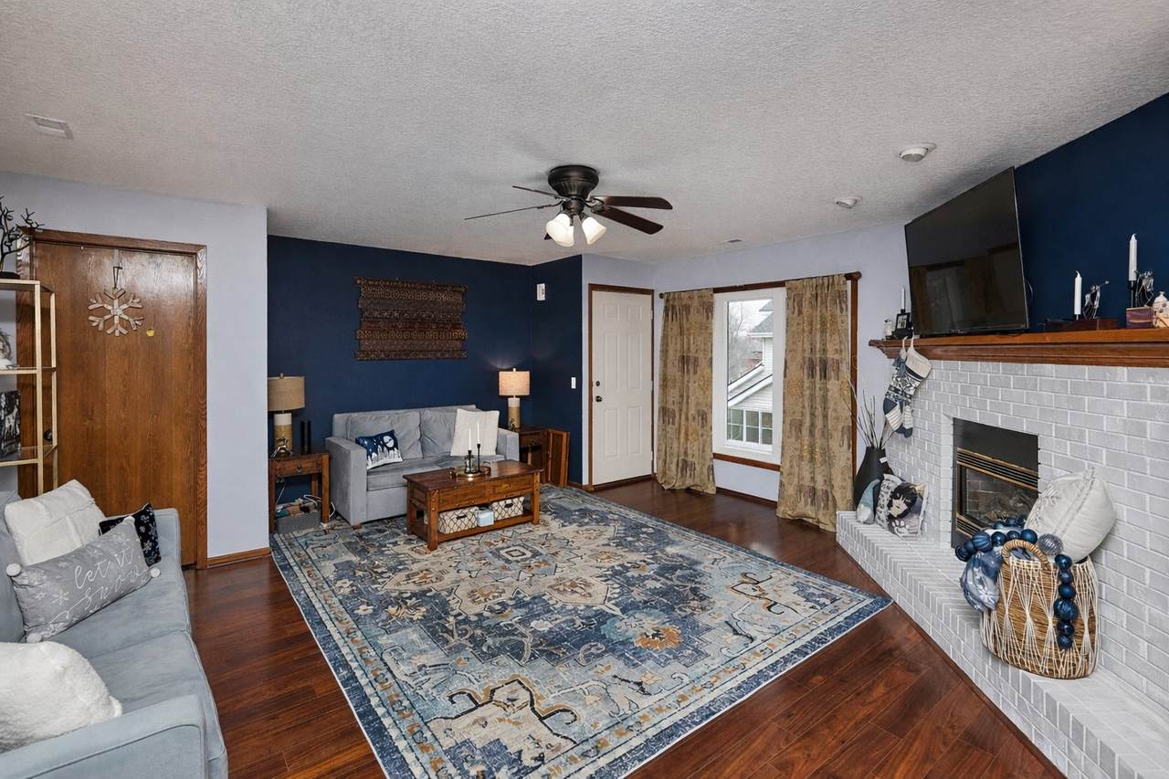 4715 84th Street - Photo 1