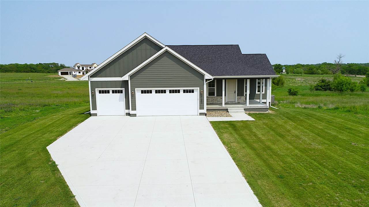 7683 86th Lane - Photo 1