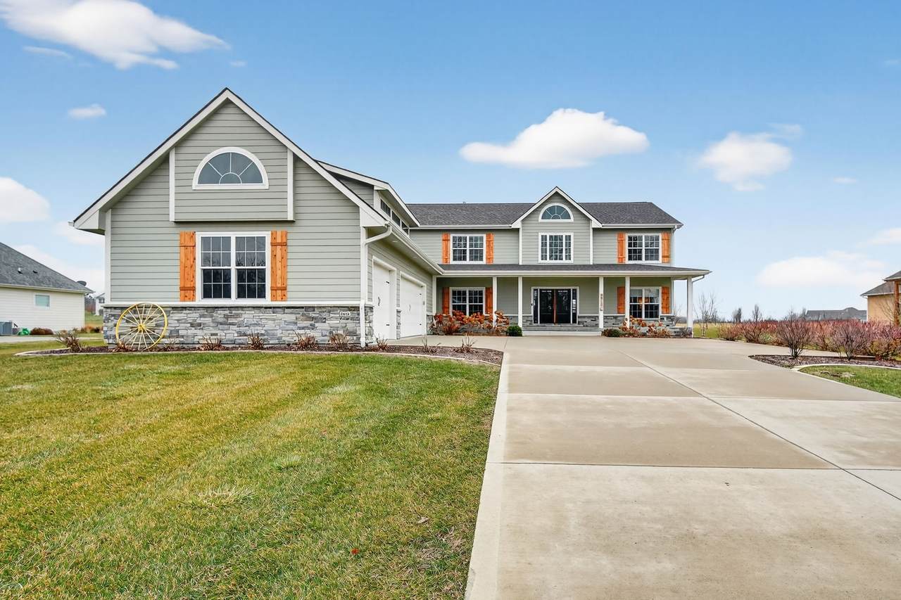 9912 44th Street - Photo 1