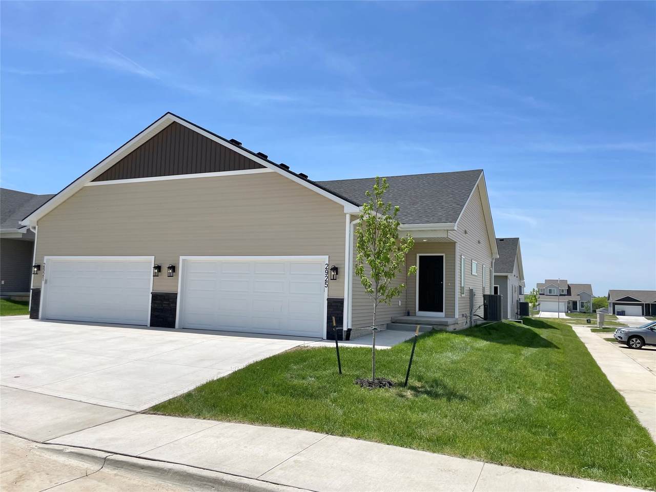 2925 Long Avenue - Photo 1