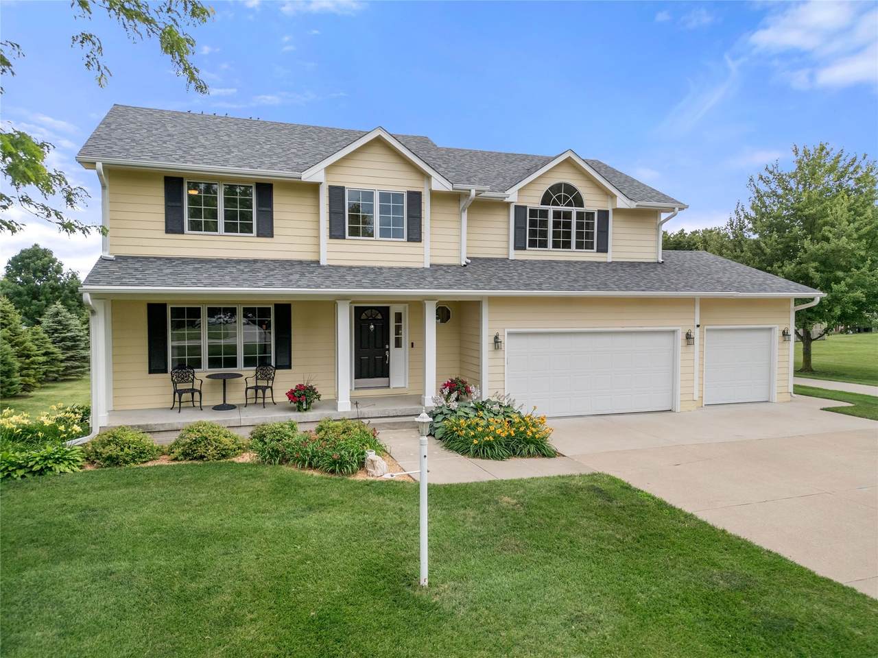 8065 25th Avenue - Photo 1