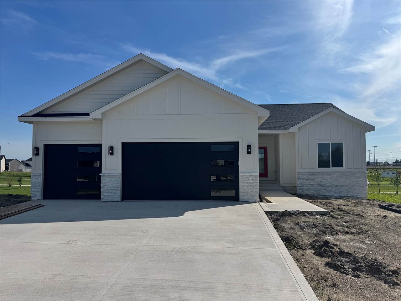 850 Frescott Circle - Photo 1