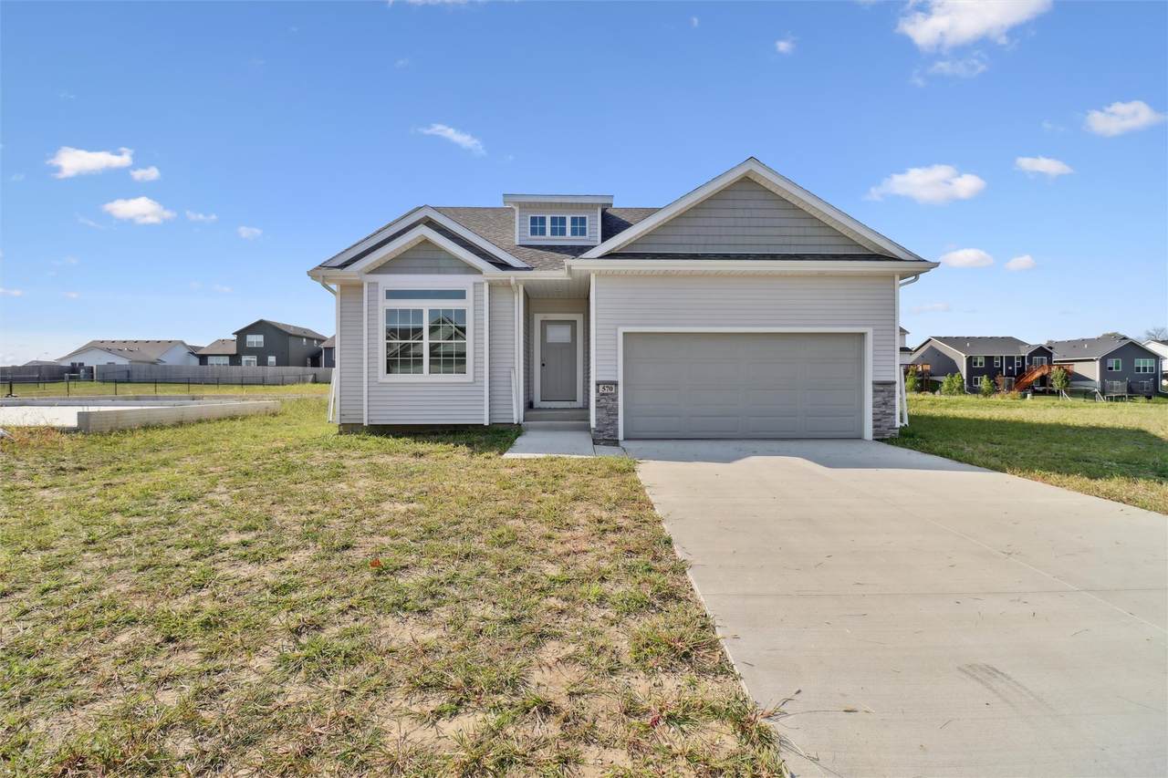 570 Hollow Court - Photo 1