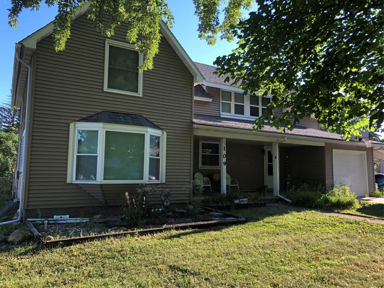 109 Jackson Street - Photo 1