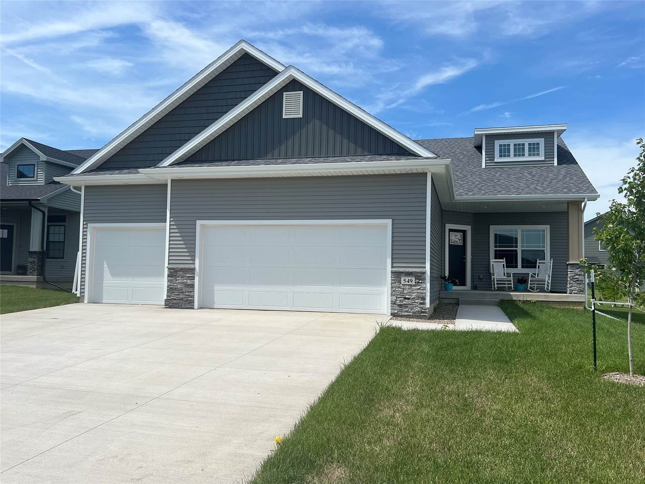 549 Hollow Court - Photo 1