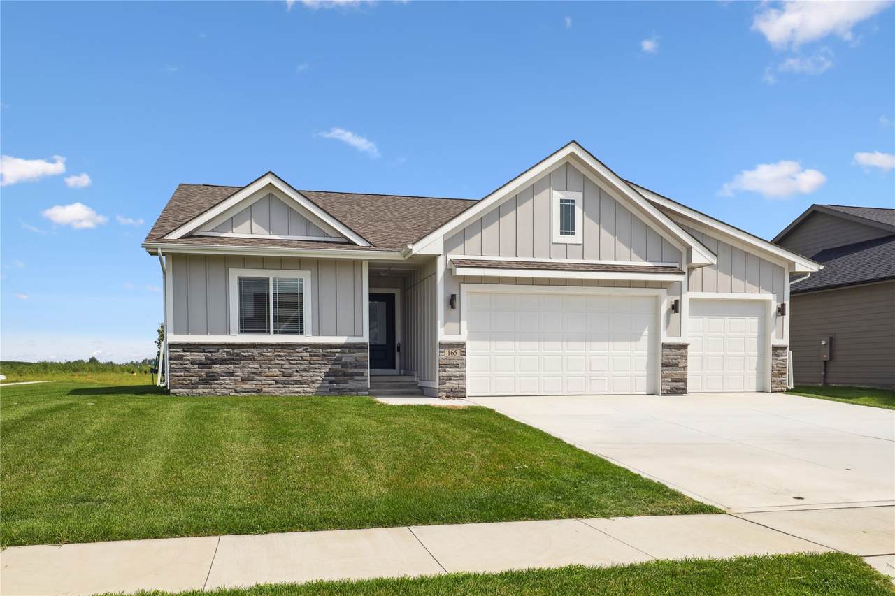 165 Ashley Court - Photo 1