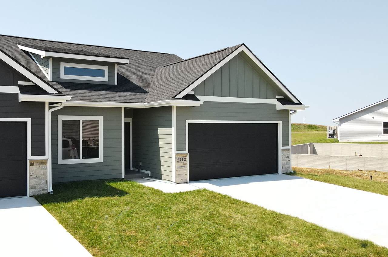 2412 6th Street - Photo 1