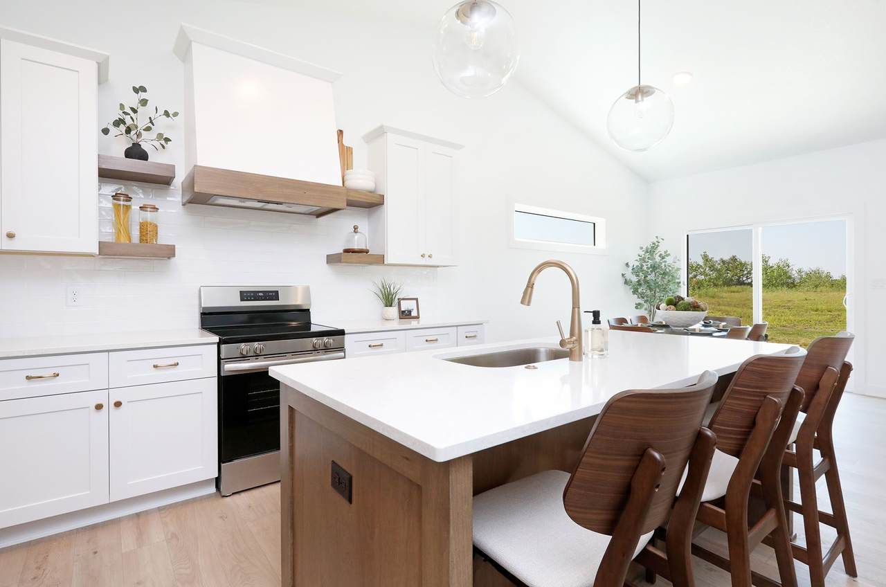 2414 6th Street - Photo 1