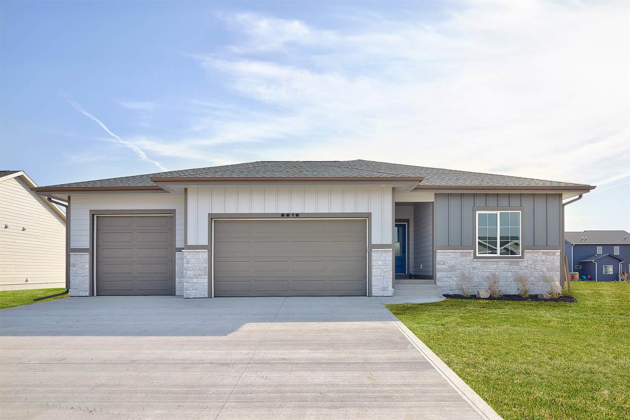 2819 Greenwood Street - Photo 1