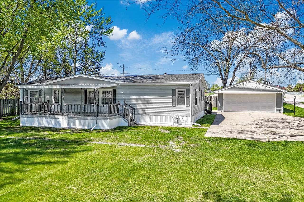100 6th Street - Photo 1