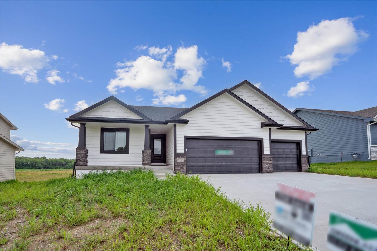 3217 Brookside Drive - Photo 1