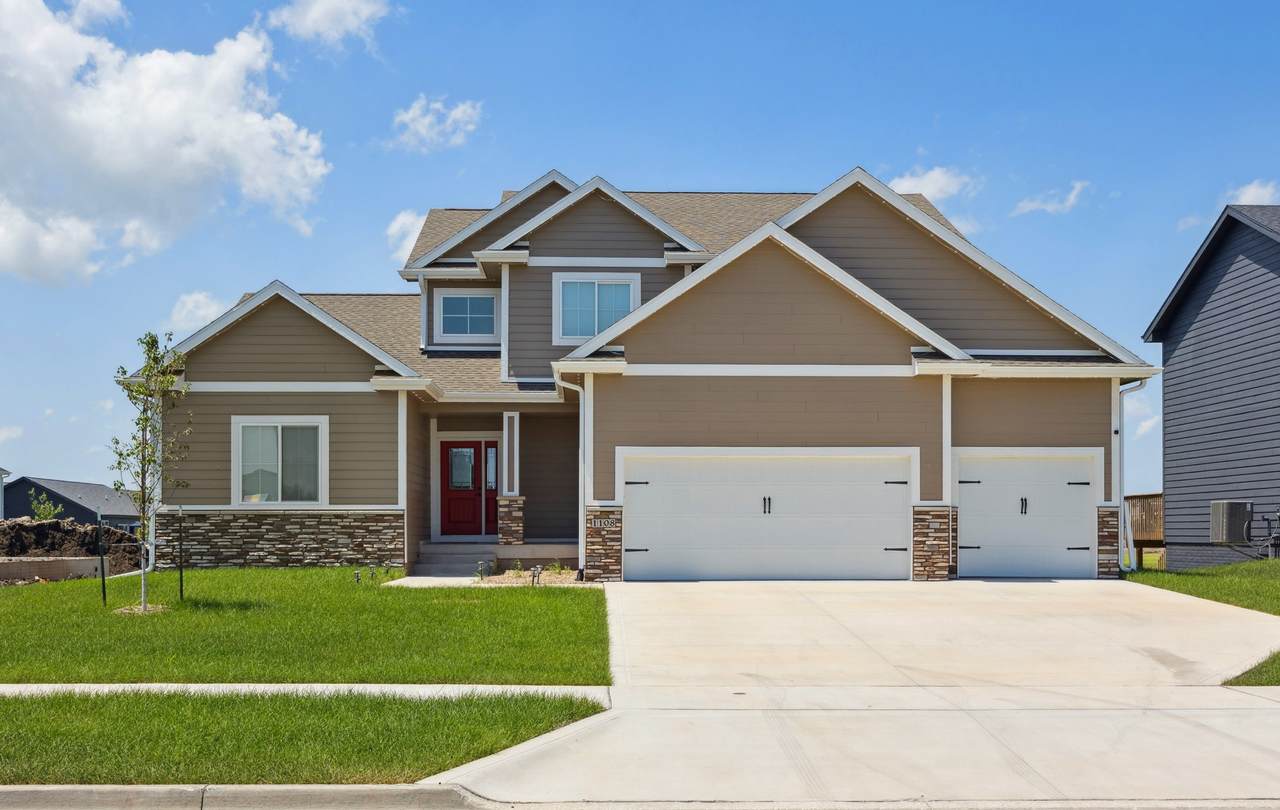 1108 Deer Ridge Drive - Photo 1