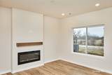 595 Venice Avenue - Photo 8