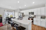 937 Maywood Lane - Photo 9