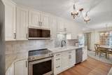 811 Burr Oaks Drive - Photo 17
