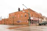 70 Court Avenue - Photo 3